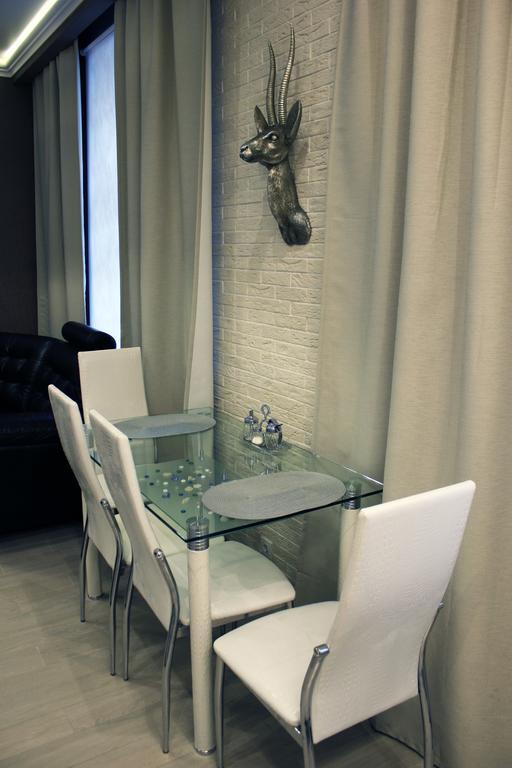 Swedish Apartment At Romanovskaia 22 Minsk Buitenkant foto