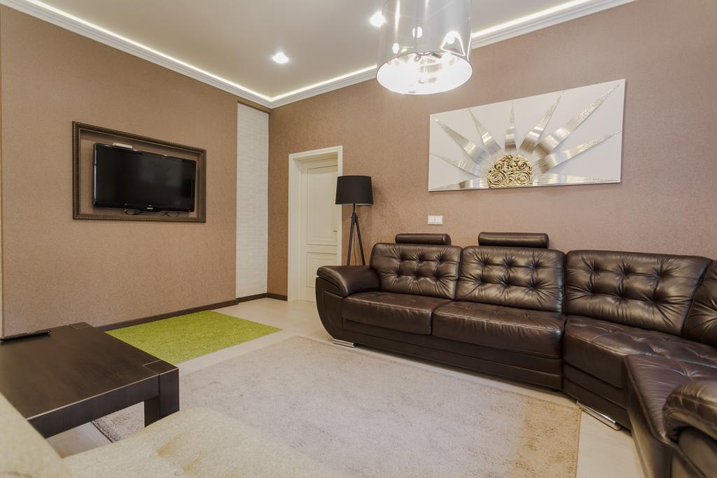 Swedish Apartment At Romanovskaia 22 Minsk Buitenkant foto